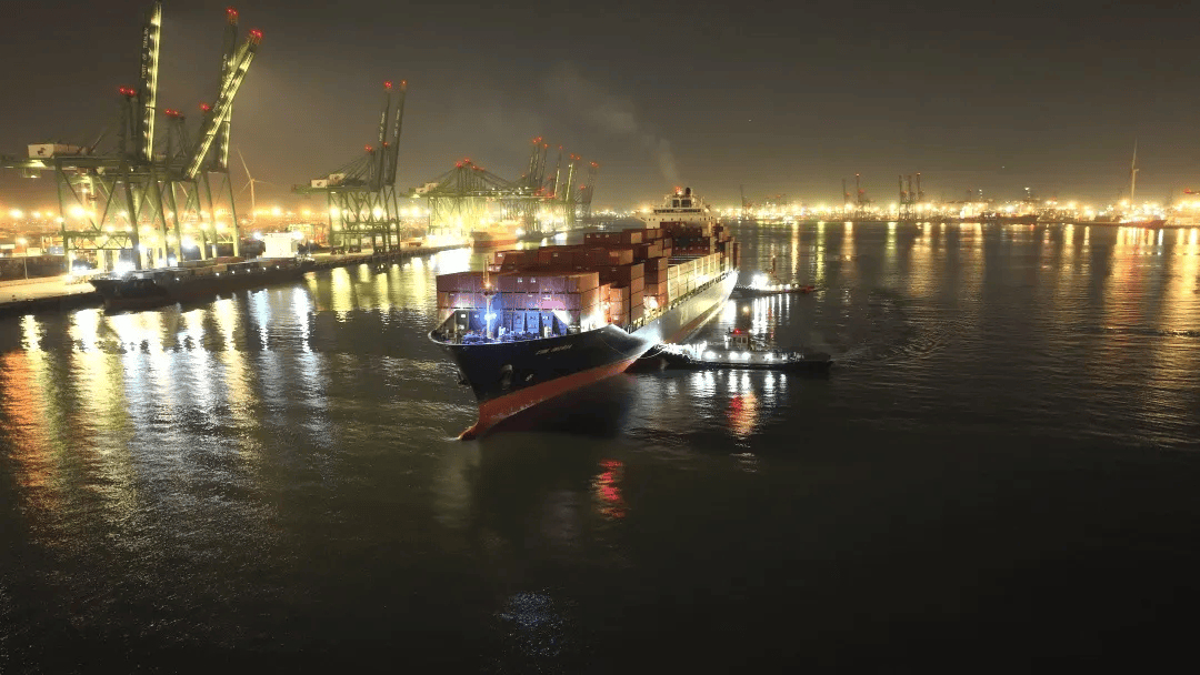 天津港內(nèi)貿(mào)集裝箱運(yùn)輸元旦喜迎雙增長